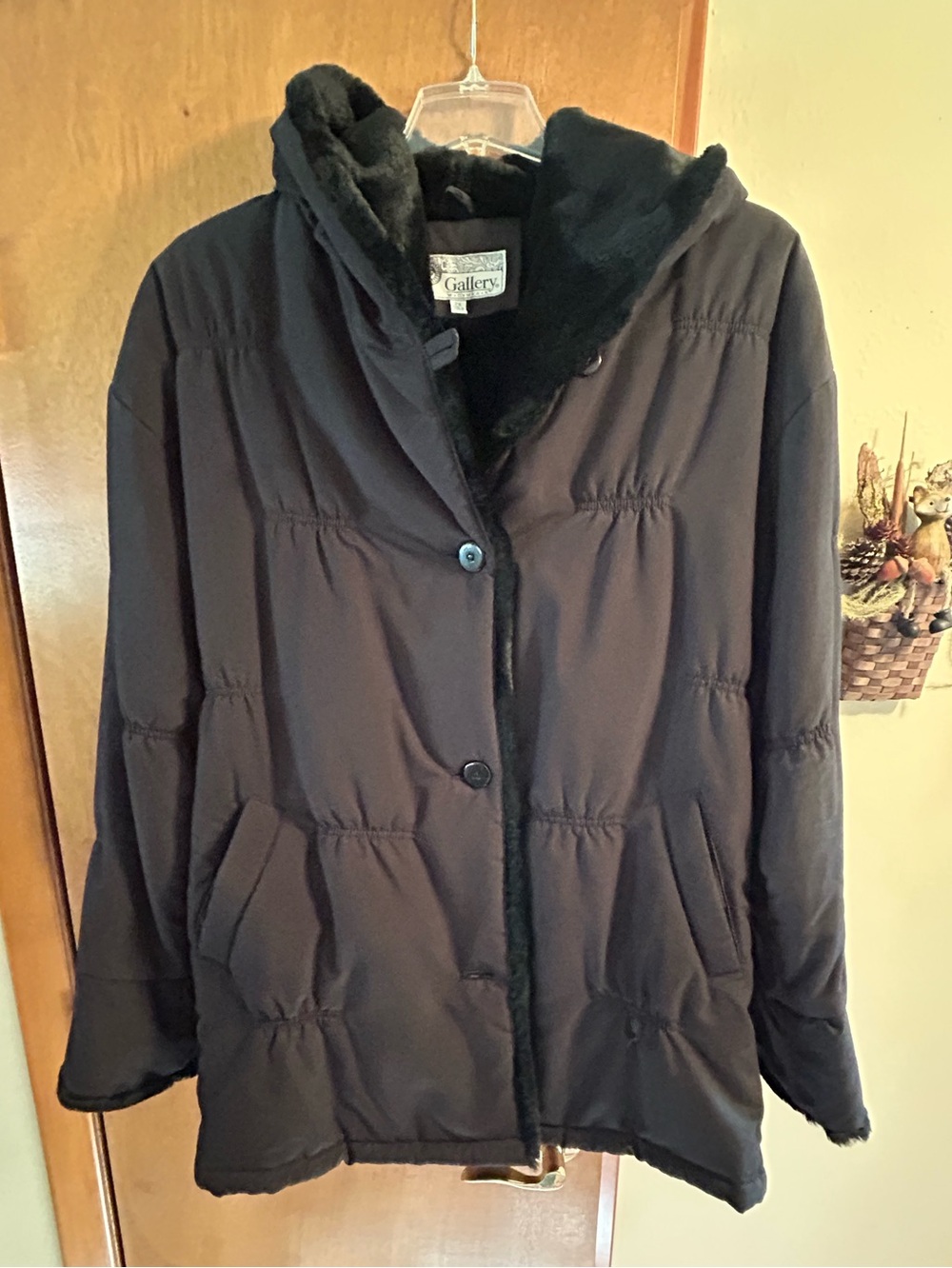 Gallery Women’s coat